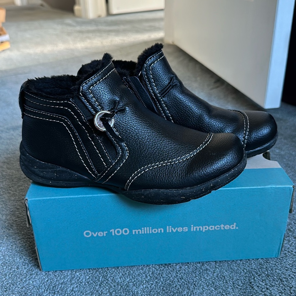 Clarks booties